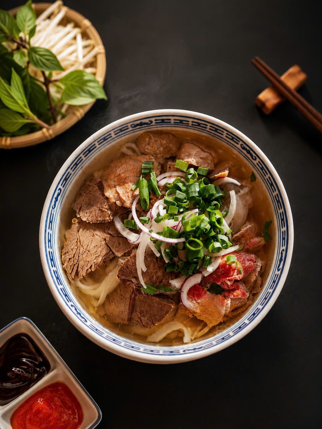 Combination Beef Noodle Soup (Phở)